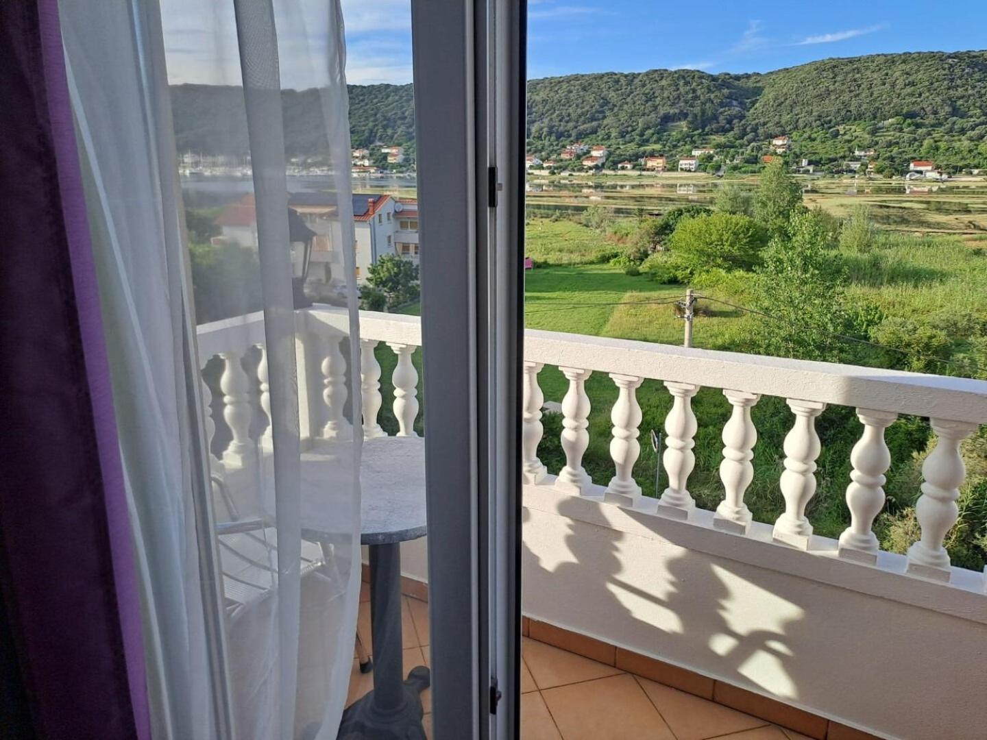 Apartments Mig - With Beautiful Garden Supetarska Draga Buitenkant foto