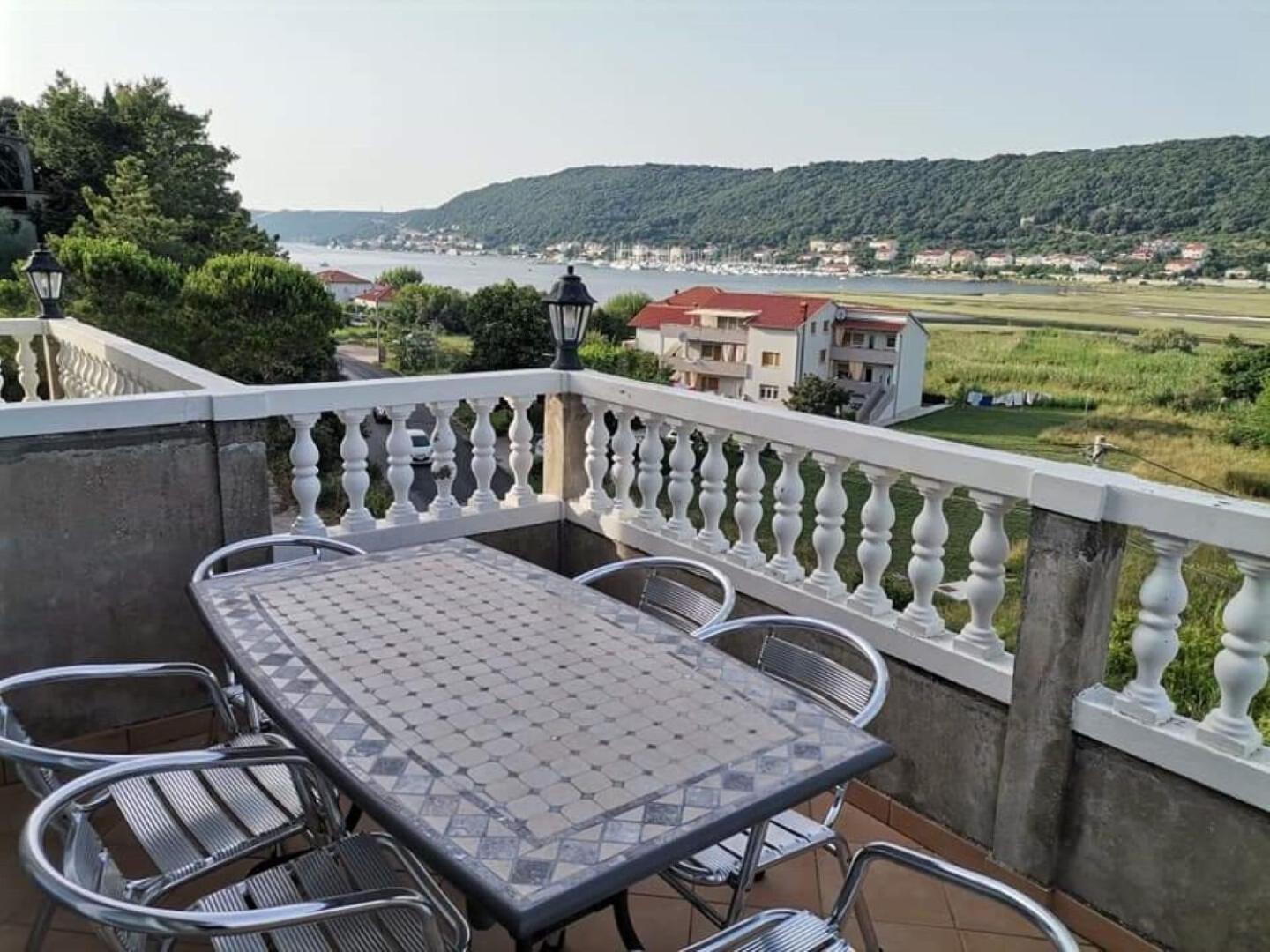 Apartments Mig - With Beautiful Garden Supetarska Draga Buitenkant foto