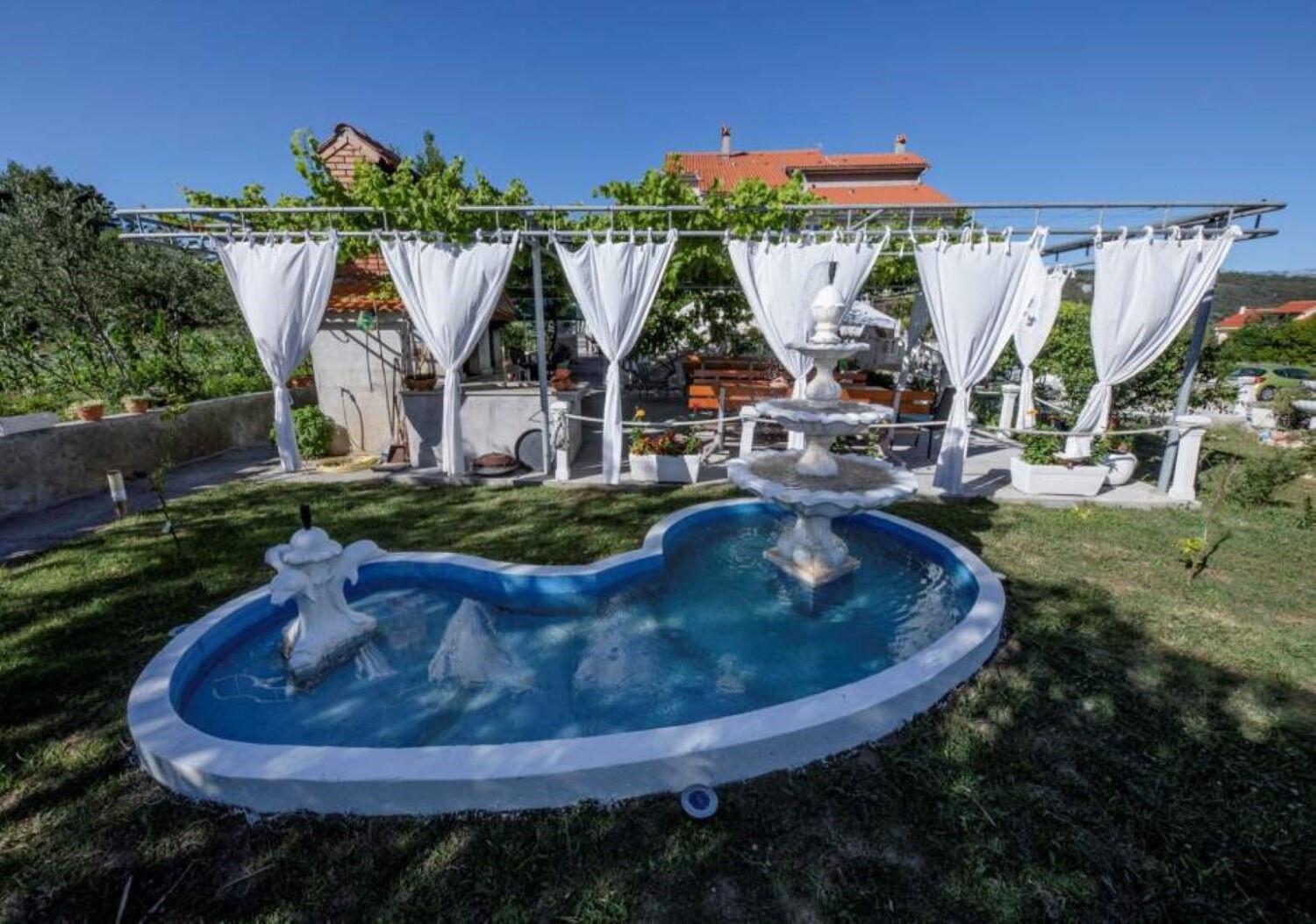 Apartments Mig - With Beautiful Garden Supetarska Draga Buitenkant foto