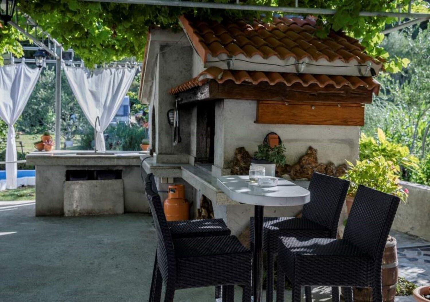 Apartments Mig - With Beautiful Garden Supetarska Draga Buitenkant foto